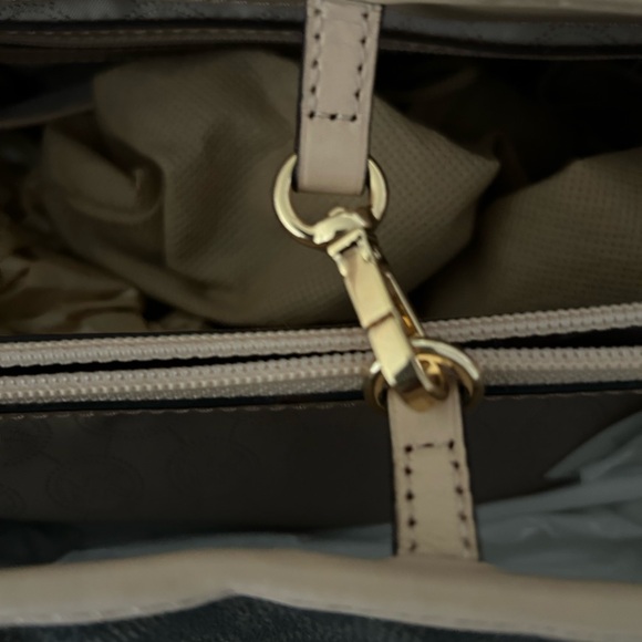 Micheal Kors Pristine!!!! Jet Set Large Signature Travel Brown Tote Handbag - Picture 5 of 10